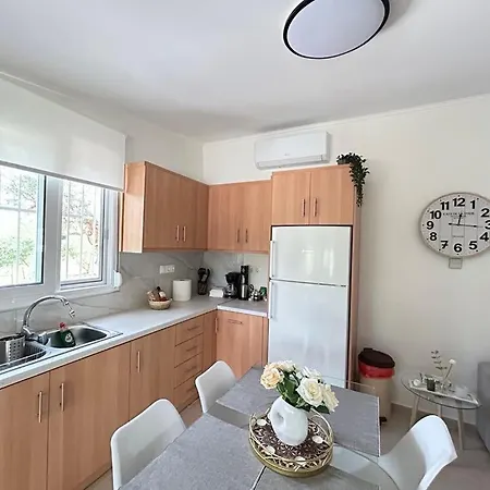 Κτημα Εριφυλλη بيت للعطل *