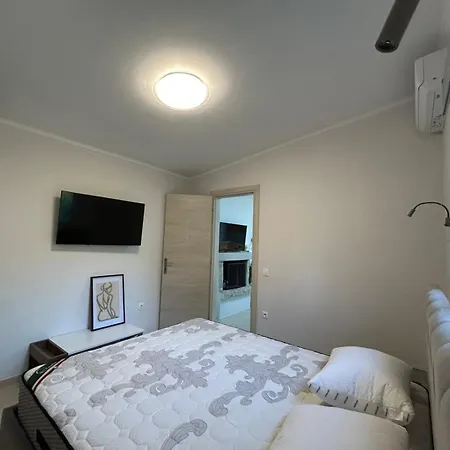 Κτημα Εριφυλλη بيت للعطل